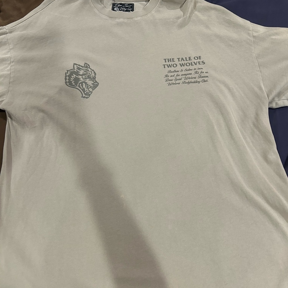 Darc Sport Two Wolves Tee - pale olive green